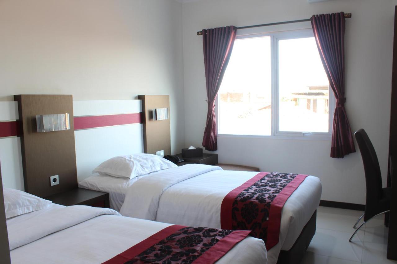 Idea'S Hotel Jalan Ibrahim Aji Bandung Exterior photo
