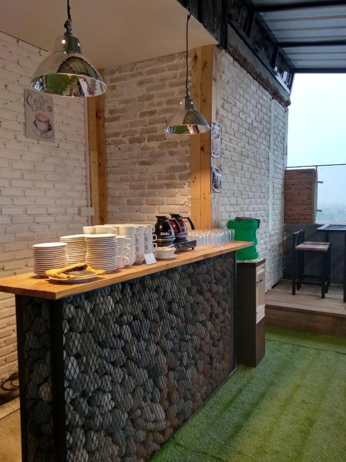 Idea'S Hotel Jalan Ibrahim Aji Bandung Exterior photo